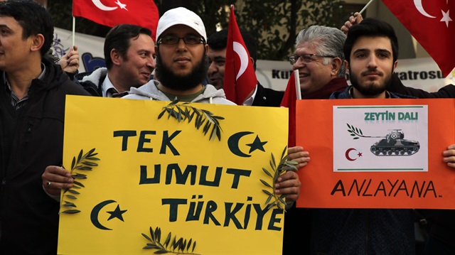 طلبات تطوّع تنهال على شُعب التجنيد التركية للمشاركة في "غصن الزيتون"