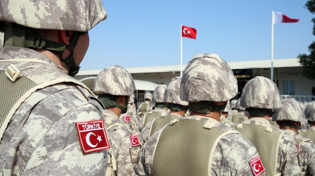 Katar'ın başkenti Doha'daki askeri üste görev yapan Türk askerleri... 