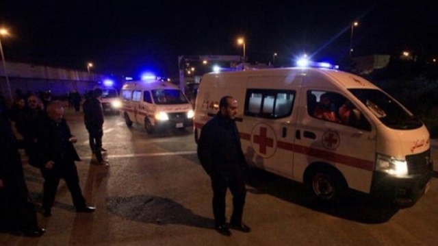 Cezayir'de gerçekleşen feci trafik kazasında ilk bilgilere göre 15 kişi hayatını kaybetti.