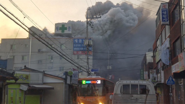 Yaşamını yitiren 41 kişinin yoğun gaz dumanından ötürü hayatını kaybettiği açıklandı.