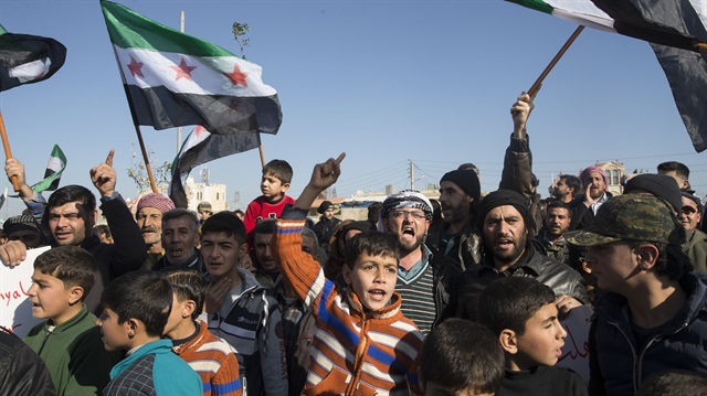 Suriyelilerden Zeytin Dalı Harekatı’na destek gösterisi  