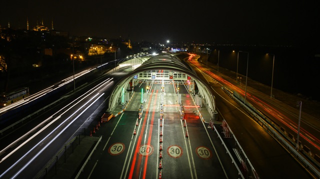 Ataş Yönetim Kurulu Başkanı Başar Arıoğlu, Avrasya Tüneli'nin maliyetinin 1.3 milyar dolar olduğunu söyledi.