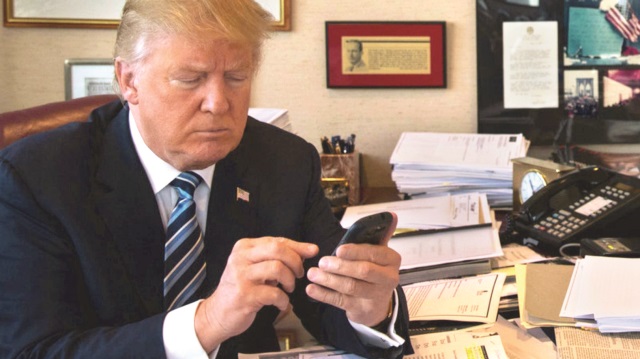 Donald Trump, “yataktayken tweet attığını” itiraf etti. 