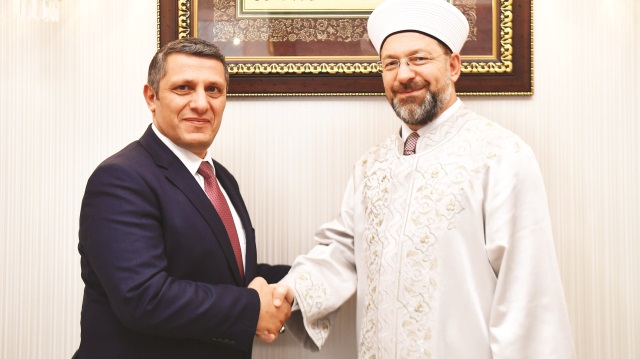 Diyanet İşleri Başkanı Ali Erbaş, Yeni Şafak Gazetesi Ankara Haber Müdürü Hüseyin Likoğlu'na önemli açıklamalarda bulundu.