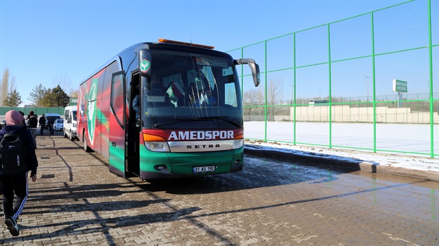Amedspor, Sivas Belediyespor'la oynanacak maça boş otobüs göndermişti.