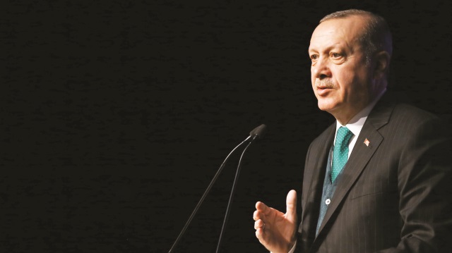 Cumhurbaşkanı Erdoğan, Afrin’e yönelik Zeytin Dalı Harekatı’nda şimdiye kadar 800 teröristin etkisiz hale getirildiğini söyledi.
