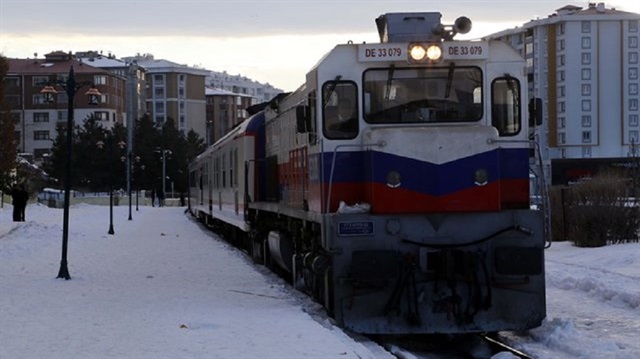 Türkiye'nin en eski hatlarından Doğu Ekspresi treni, yolcu kapasitesini her geçen gün artırıyor.