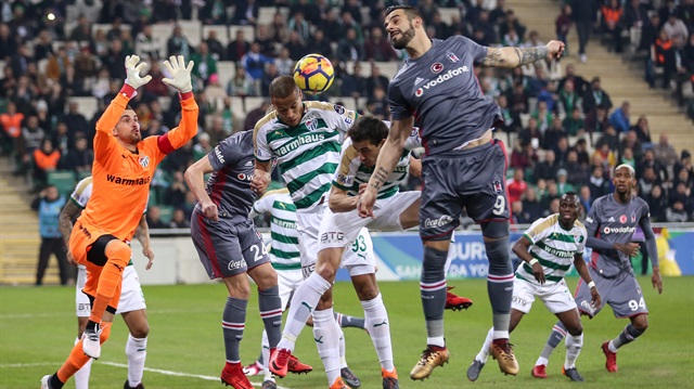 Beşiktaş, Bursaspor deplasmanında Negredo'nun 90+2'de attığı golle 1 puanı kurtardı.