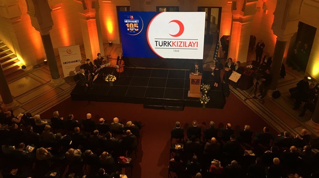 Başkent Saraybosna'daki tarihi Vijecnica Kütüphanesi'nde gerçekleşen törenle Türk Kızılayına teşekkür plaketi verildi.