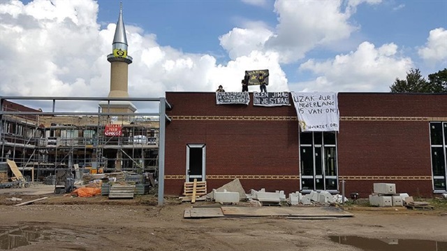 Mosque vandalized in Netherlands