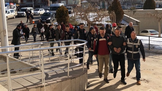 Karaman'da tutuklanan uyuşturucu satıcıları
