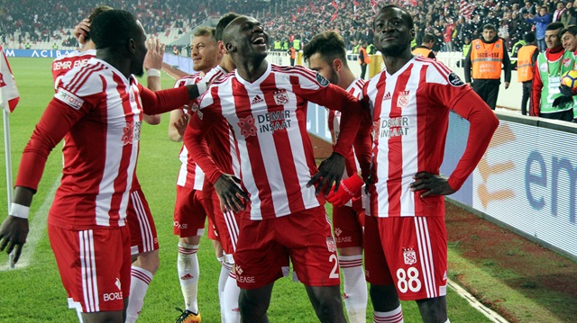 Sivasspor, Süper Lig'in 20. haftasında Galatasaray'ı 2-1 mağlup etti.