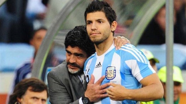 Maradona, Arjantin Milli Takımı'nı çalıştırırken damadı Agüero ile birlikte.
