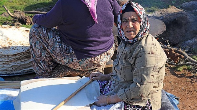 Deveci, yaptığı açıklamada, görevli askerleri kendi çocuklarından ayırmadığını söyledi.