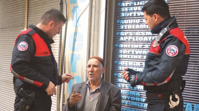 85 yaşındaki Halil Eren dede dolandırıcının yakalanmasını istedi.