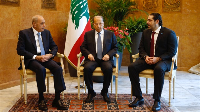 Lübnan Cumhurbaşkanı Avn'ın ev sahipliğinde, Meclis Başkanı Berri ve Başbakan Hariri'nin katılımıyla gerçekleşen zirve