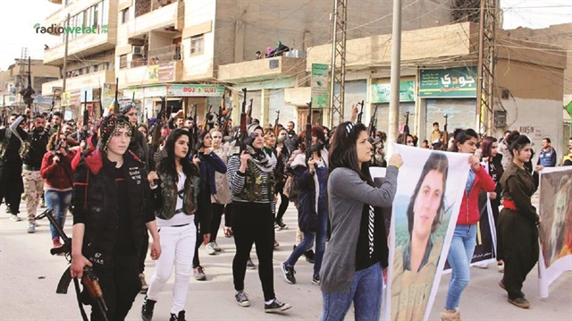 500 kadar teröristi, ‘sivillerin dayanışma ziyareti’ adı altında Afrin’e girdi.