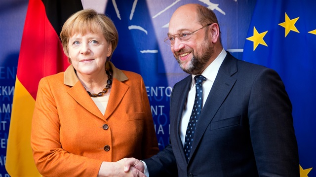Almanya Başbakanı Angela Merkel ve Sosyal Demokrat Parti (SPD) Başkanı Martin Schulz