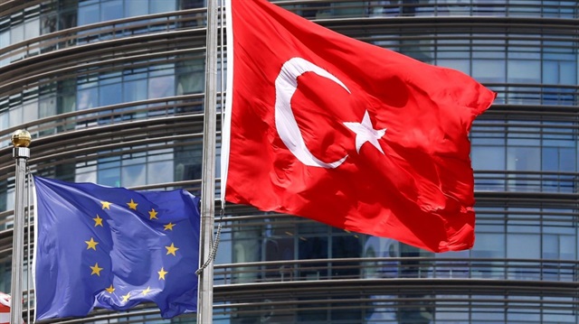 تركيا تسلم خطة عملها بشأن رفع التأشيرات إلى المفوضية الأوروبية