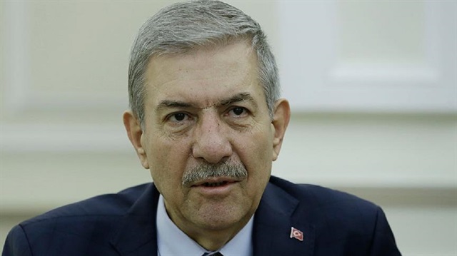 Sağlık Bakanı Ahmet Demircan, "Sigarayla mücadele konusunda toplum olarak ısrarcı olmak gerekiyor" dedi.