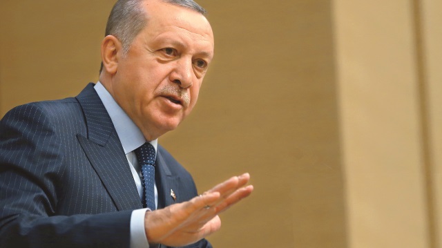 Cumhurbaşkanı Erdoğan, ABD’nin Suriye’de terör örgütüyle birlikte hareket etmesine tepki gösterdi