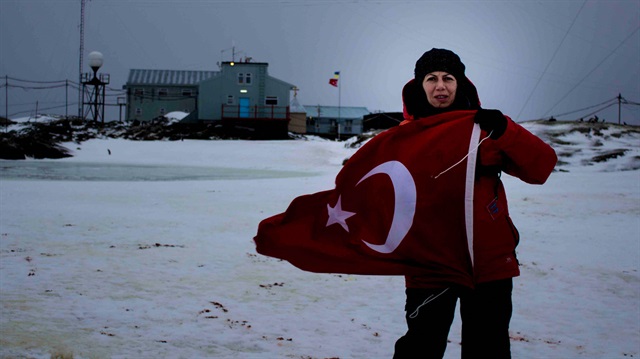 Buzulların kaşifi Türk bilim kadını Doç. Dr. Burcu Özsoy...
