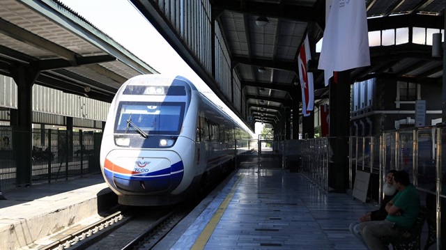 Yüksek Hızlı Tren ile 37,4 milyon yolcu taşındı.