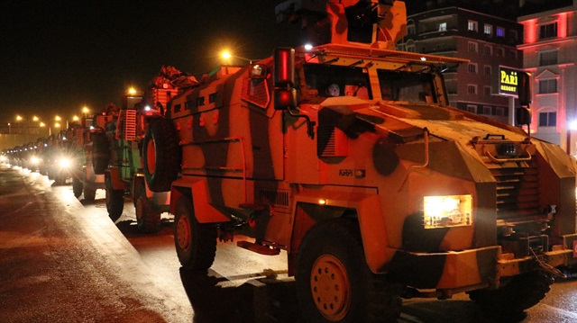 الجيش التركي يرسل تعزيزات عسكرية إضافية لعفرين

