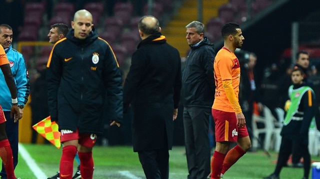 Younes Belhanda, Galatasaray-Antalyaspor maçının son dakikasında oyundan atıldı. 