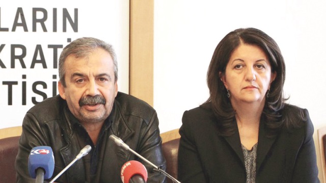 Pervin Buldan ve Sırrı Süreyya Önder, Zeytin Dalı Harekatı kapsamında sivillerin öldürüldüğünü iddia etmişlerdi.