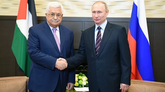 Rusya Devlet Başkanı Vladimir Putin ve Filistin Devlet Başkanı Mahmud Abbas.