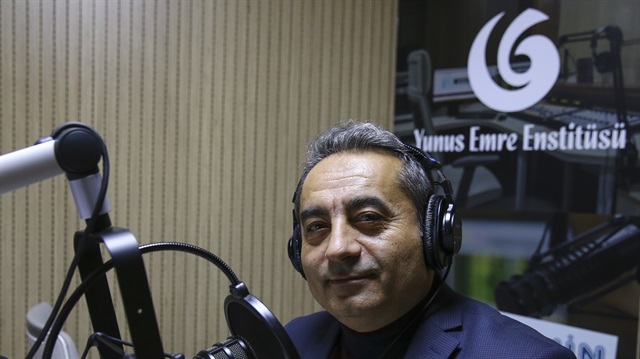 بمبادرة من "يونس إمره".. إذاعة "صوت اللغة التركية" تتجاوز الحدود