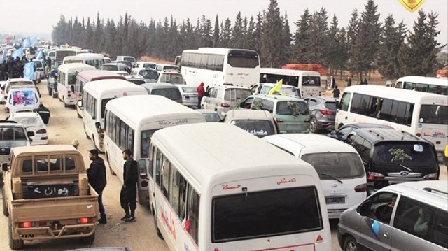 Geçtiğimiz günlerde PKK’ya katılmak üzere Afrin’e giren konvoy böyle görüntülenmişti.