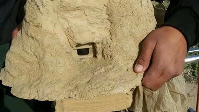 العثور على كاميرا تجسس في غزة على شكل صخرة (صور)
