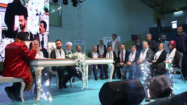 Toplu nikah töreninde 100 Filistinli çift dünyaevine girdi