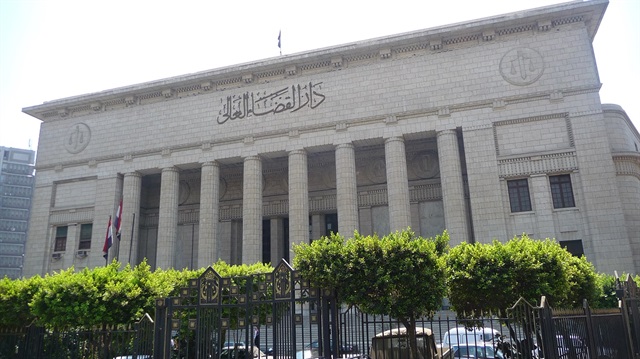 مصر.. حكم أولي بإعدام 4 مدانين بـ"أعمال عنف" 