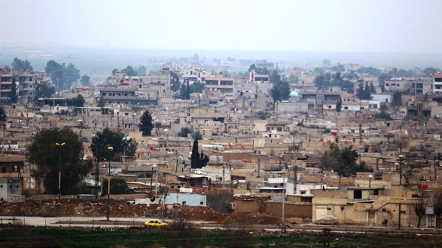 Terör örgütü YPG, Kamışlı'da mahalle mahalle dolaşıp militan topluyor.