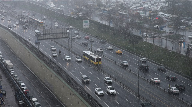 İstanbul'da karla karışık yağmur bekleniyor. 