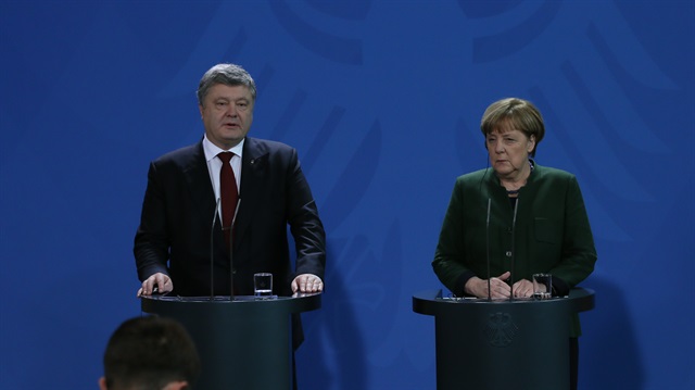 Arşiv: Ukrayna Devlet Başkanı Petro Poroşenko, Almanya Başbakanı Angela Merkel