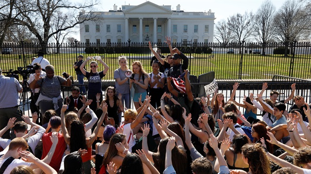 Beyaz Saray önünde 'bireysel silahlanma karşıtı' protesto