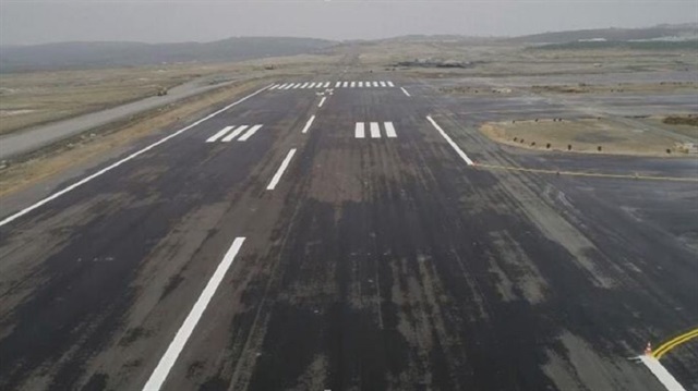 Üçüncü havalimanının biten pisti havadan görüntülendi.