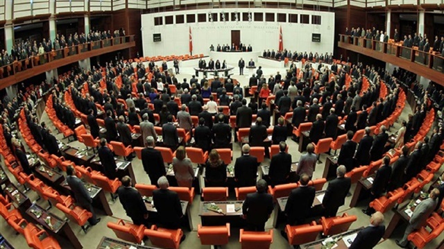 البرلمان التركي يردّ بقوة على قرار برلمان هولندا حول مزاعم الإبادة الأرمنية

