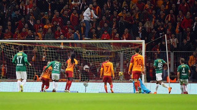 Bursaspor galibiyet hasretini Galatasaray karşısında da sona erdiremedi.