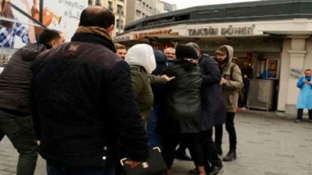 Taksim Meydanı'nda İranlı aileden taksiciye meydan dayağı.