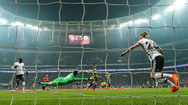 Beşiktaş​ Fenerbahçe (BJK-FB) maç özeti, golleri ve maçın önemli pozisyonları haberimizde sizlerle paylaştık. 
