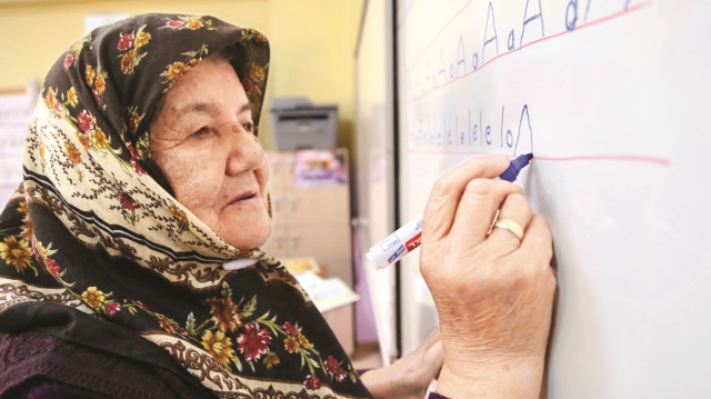 80 yaşındaki Nadiye Elbeylioğlu
