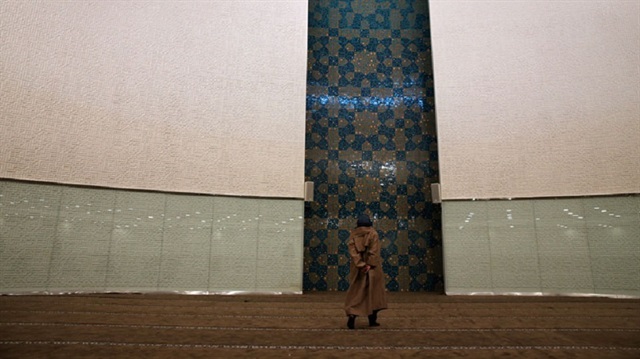 İran'ın başkenti Tahran'da minaresiz inşa edilen cami: Vali-e-Asr Camii