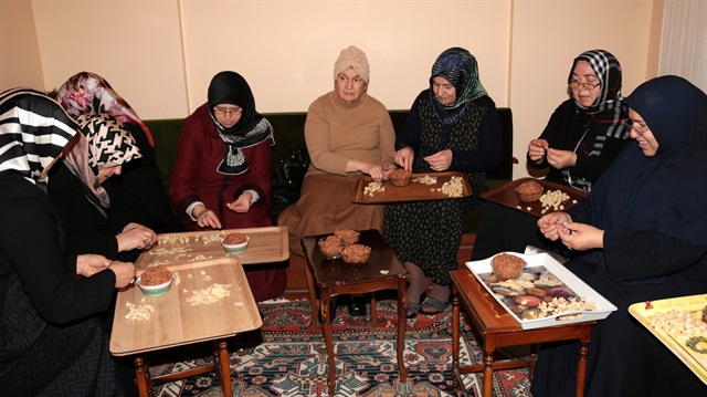 Bir haftada hazırlanan mantılar Erenköy'de toplandı, ardından Afrin'e gönderildi.
