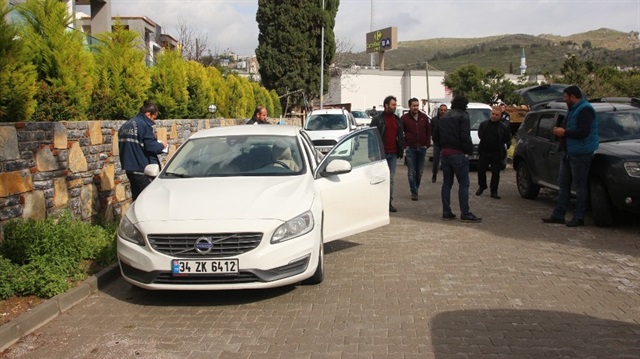 Bodrum'da otomobilin bagajından servet çaldılar