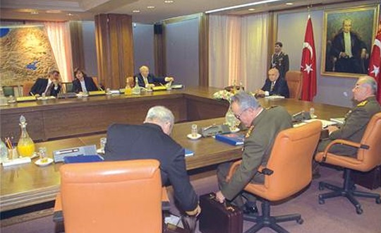 28 Şubat 1997'de toplanan MGK'da Türkiye'ye siyasal ve sosyal anlamda yeni bir istikamet çizildi.